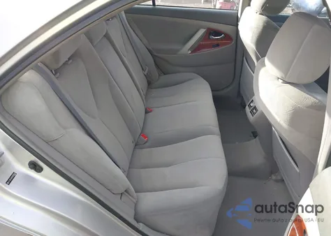 2009 Toyota Camry Xle z USA, uszkodzony, nr VIN 4T1BE46K09U830425